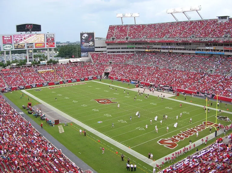 Raymond James Stadium02